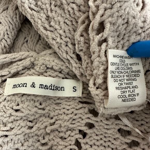 Open Knit Chenille Crochet Cardigan Cream Size Small Boho Grunge Elphaba EUC - Picture 9 of 10